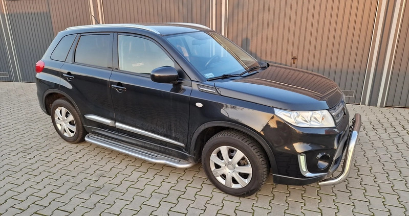 Suzuki Vitara cena 58900 przebieg: 83500, rok produkcji 2016 z Wejherowo małe 407